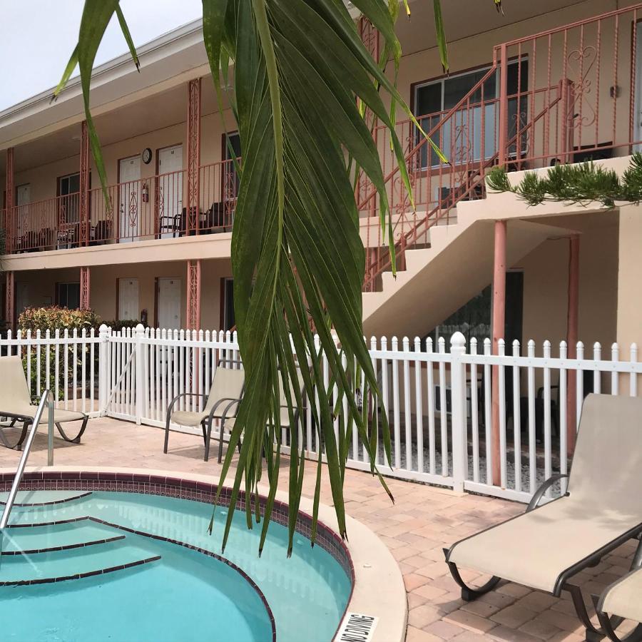 Carlton House Motel And Suites St. Pete Beach Luaran gambar