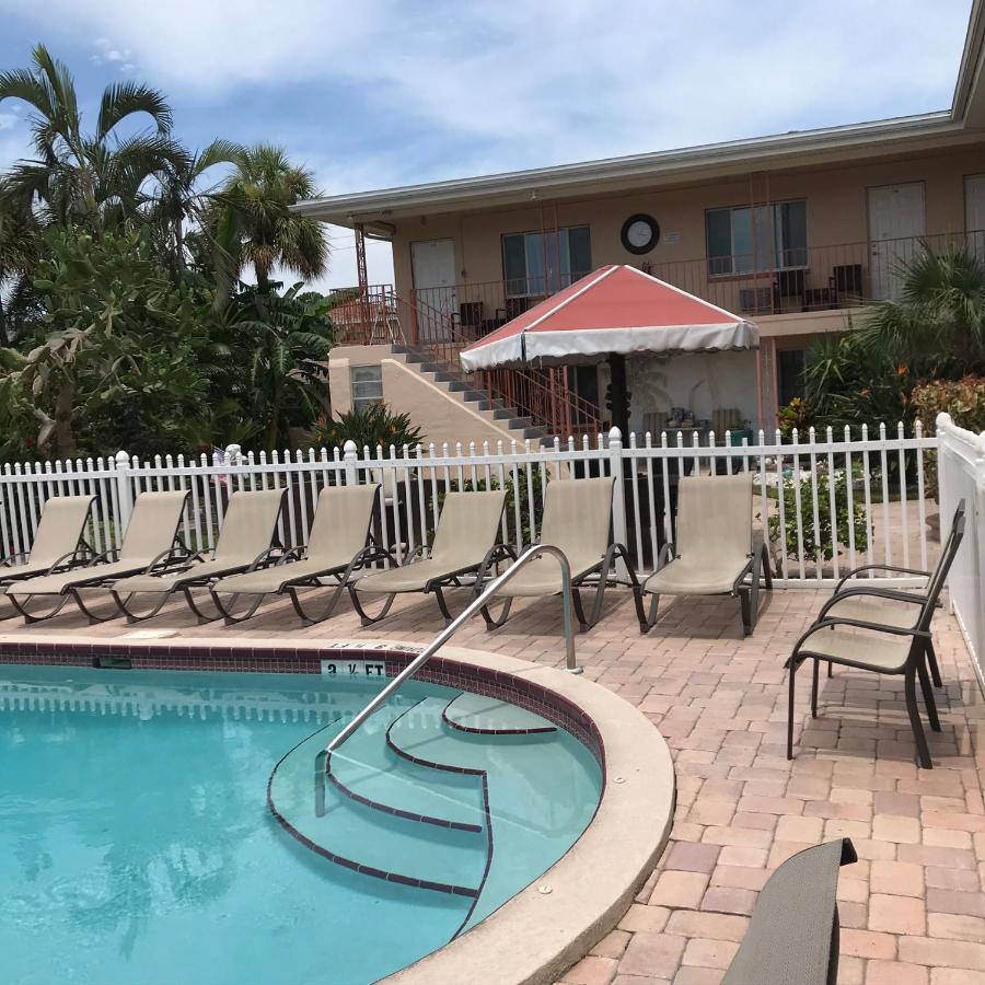 Carlton House Motel And Suites St. Pete Beach Luaran gambar