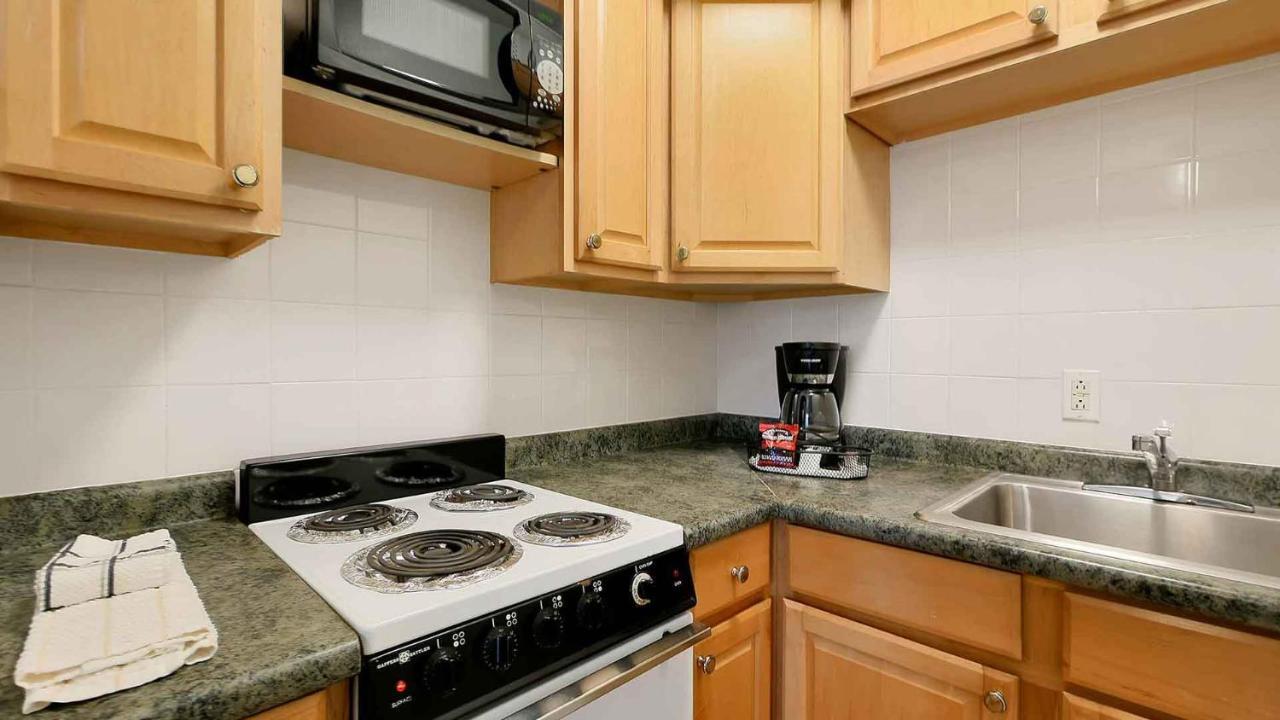 Carlton House Motel And Suites St. Pete Beach Luaran gambar