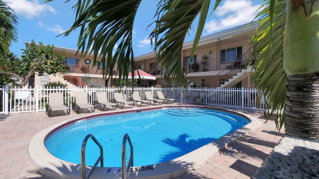 Carlton House Motel And Suites St. Pete Beach Luaran gambar